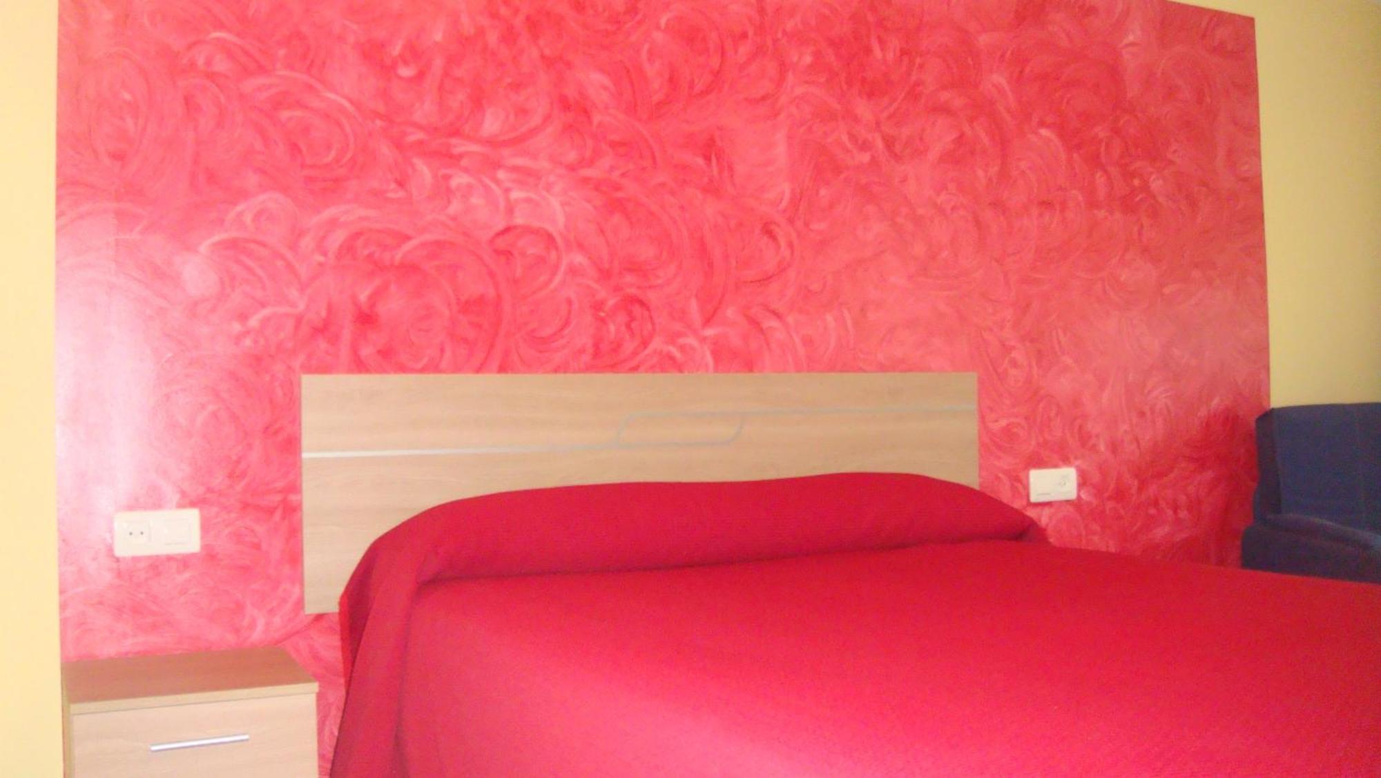 Queen Room Private Bathroom